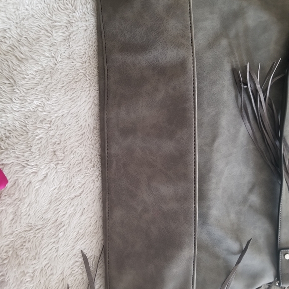 Kenneth Cole Reaction Gray Tassel Fringe Bag - Picture 3 of 8
